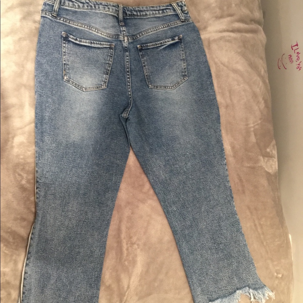 Jeans - Picture 3 of 7
